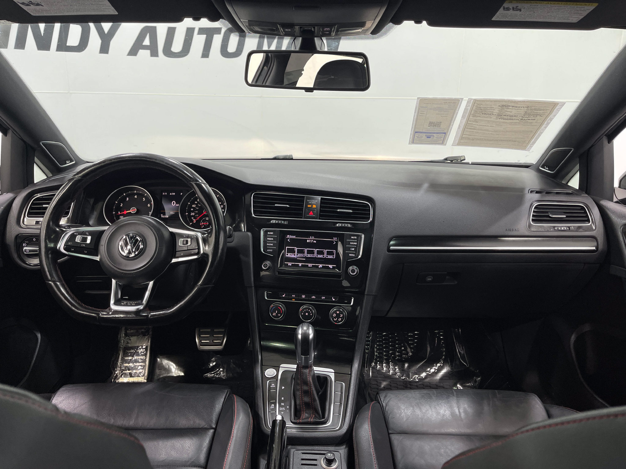 Used 2015 Volkswagen GTI SE w/ Lighting Package (SEL) FWD image 18