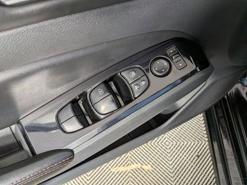 Used 2024 Nissan Altima 2.5 SR FWD image 11