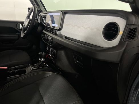 Certified 2025 Jeep Wrangler Unlimited Sport S 4xe image 29