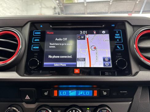 Used 2019 Toyota Tacoma TRD Pro AWD/4WD image 25