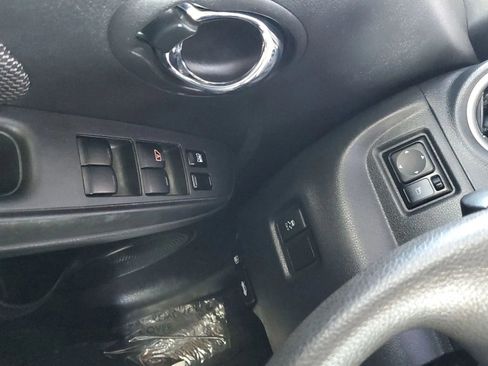 Used 2018 Nissan Versa SV image 17