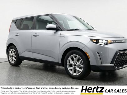 Used 2025 Kia Soul LX w/ LX Technology Package
