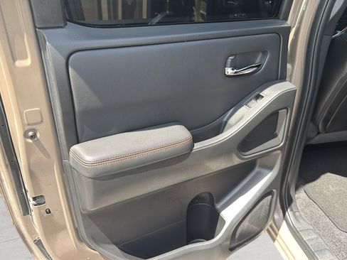 Used 2023 Nissan Frontier Pro-X w/ Pro-X Premium Package RWD image 23