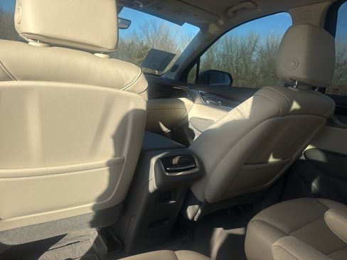 Certified 2025 Cadillac XT6 Premium Luxury w/ Technology Package image 38