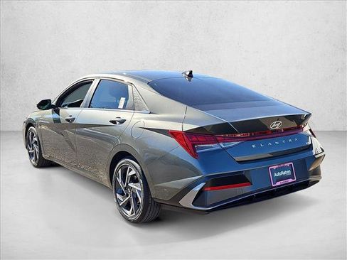 New 2026 Hyundai Elantra Limited image 9