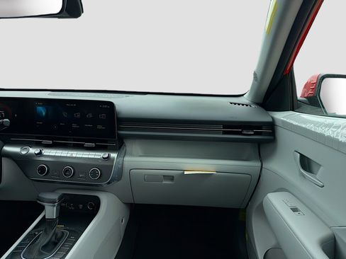 New 2026 Hyundai Kona SE image 17