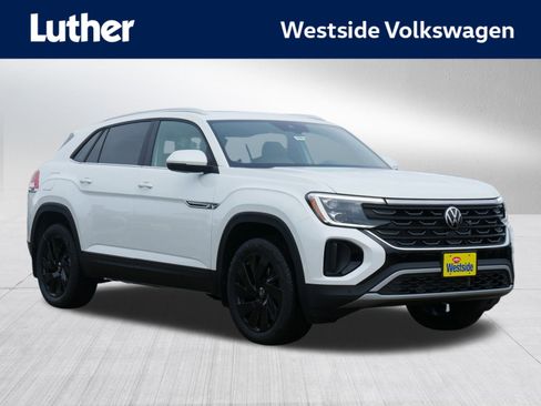 New 2026 Volkswagen Atlas Cross Sport SE image 1
