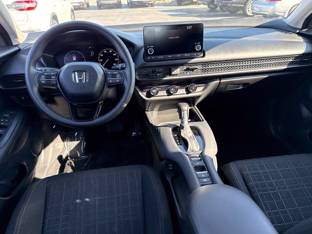 Certified 2025 Honda HR-V LX image 16