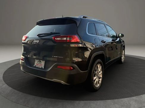 Used 2016 Jeep Cherokee Limited image 8
