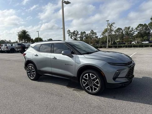 Used 2024 Chevrolet Blazer RS w/ Enhanced Convenience Package FWD image 1