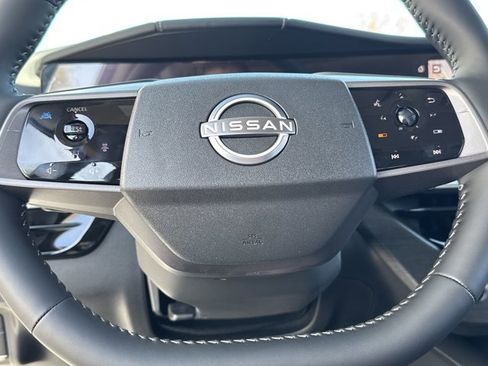 New 2025 Nissan Murano SL image 17