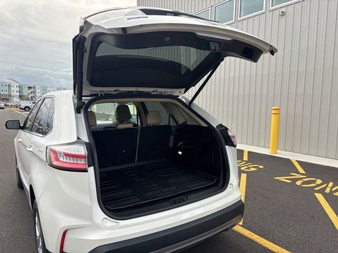 Used 2022 Ford Edge SEL w/ Convenience Package image 17