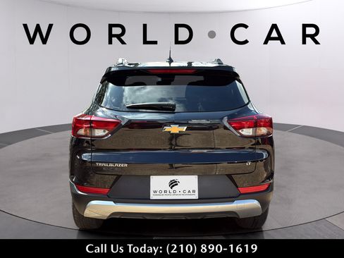 Used 2023 Chevrolet TrailBlazer LT FWD image 14