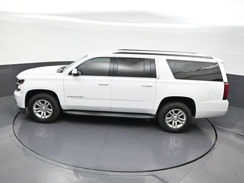 Used 2020 Chevrolet Suburban LS RWD image 16