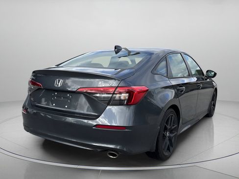 Used 2023 Honda Civic Sport image 3