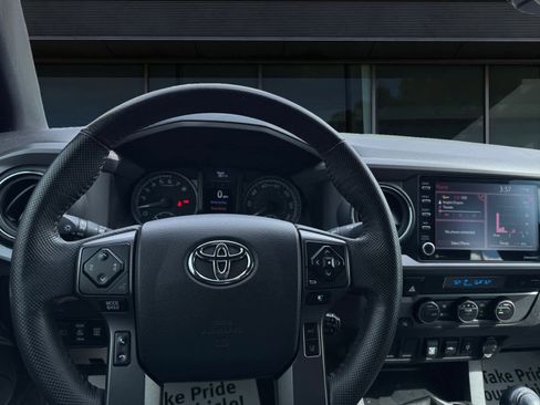 Used 2022 Toyota Tacoma TRD Off-Road w/ Black Out Package (TMS) image 3