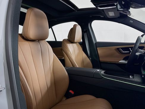New 2026 Mercedes-Benz E 350 Sedan image 6