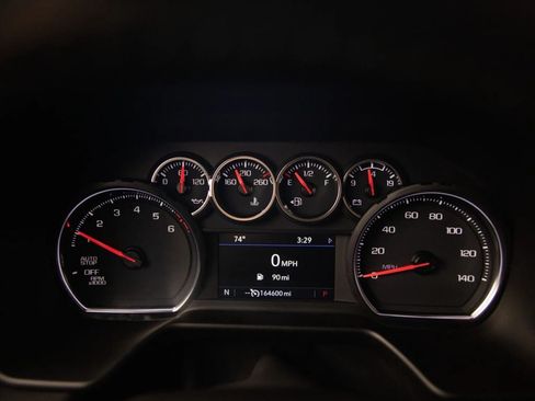 Used 2021 Chevrolet Suburban LT RWD image 38