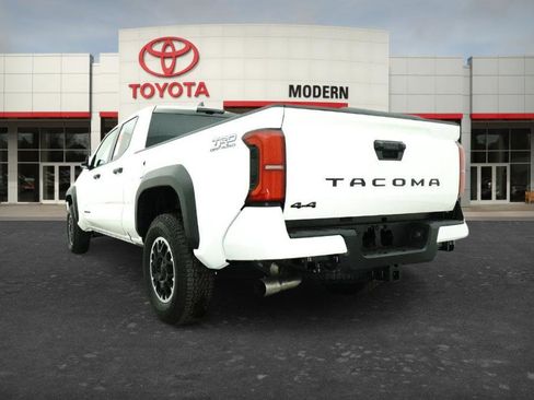 New 2026 Toyota Tacoma TRD Off-Road AWD/4WD image 13