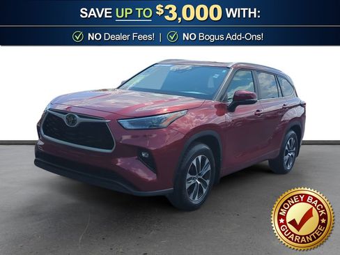 Used 2025 Toyota Highlander XLE FWD image 1