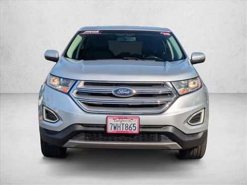 Used 2015 Ford Edge Titanium image 3
