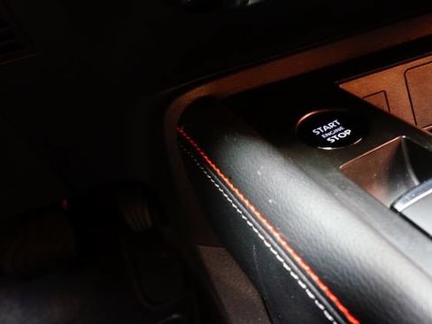 Certified 2025 Nissan Kicks SR AWD/4WD image 26
