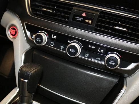 Used 2022 Honda Accord LX image 30
