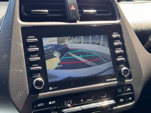Used 2021 Toyota Prius FWD image 26