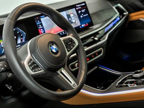 Used 2025 BMW X5 M60i AWD/4WD image 18
