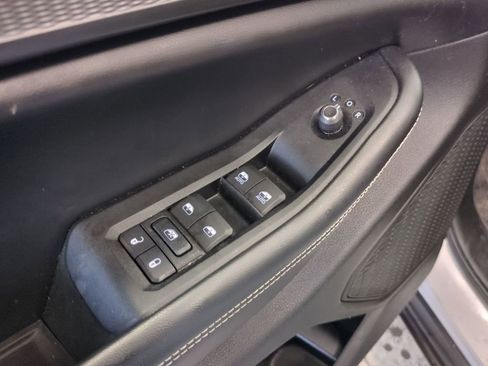 Used 2023 Jeep Grand Cherokee Altitude image 12