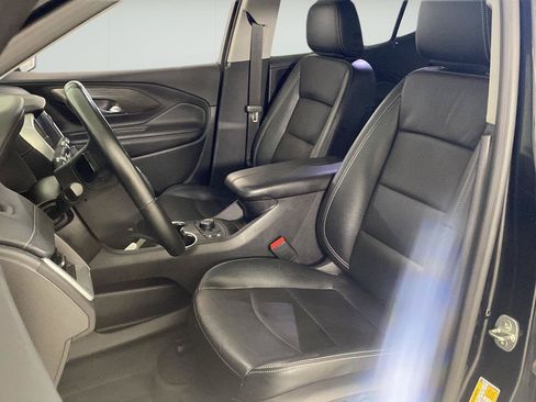 Used 2023 GMC Terrain SLT w/ LPO, Floor Liner Package FWD image 27