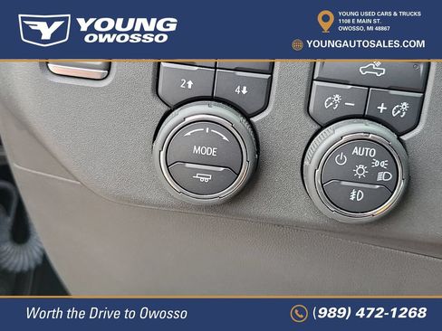 Used 2024 Chevrolet Silverado 1500 LT Trail Boss w/ Convenience Package II AWD/4WD image 11