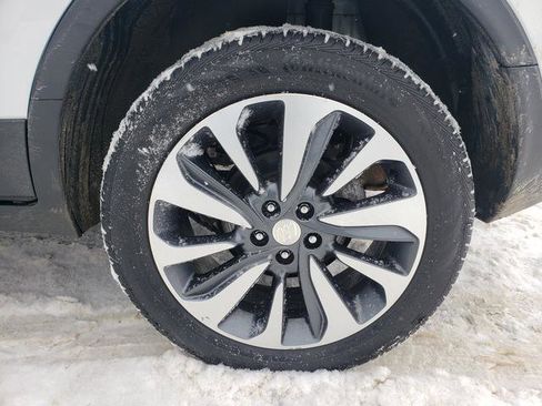 Used 2022 Buick Encore Preferred w/ Safety Package image 33