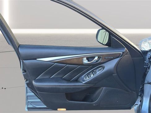 Used 2015 INFINITI Q50 Premium w/ Deluxe Touring Package image 17