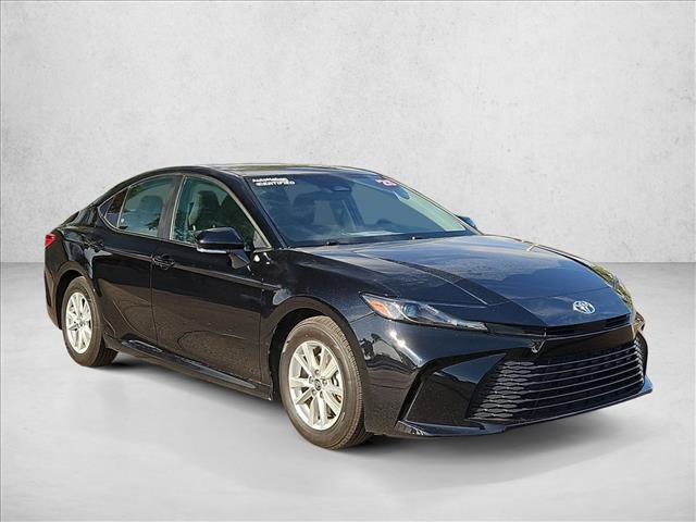 Used 2025 Toyota Camry LE FWD image 3