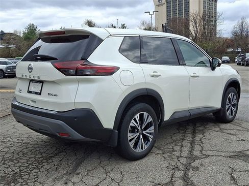 Used 2021 Nissan Rogue SV image 6