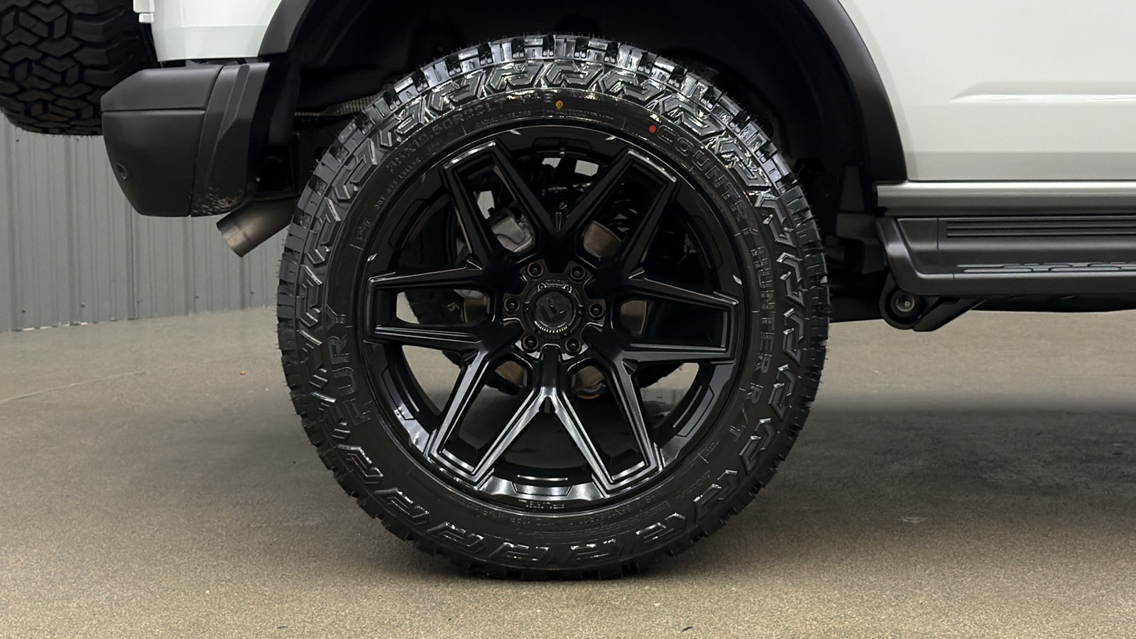 Used 2026 Ford Bronco Heritage Edition AWD/4WD image 11