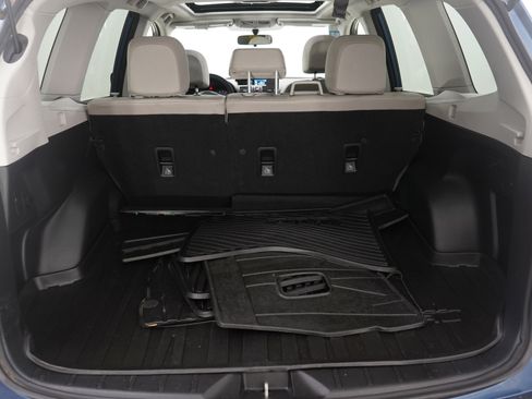 Used 2015 Subaru Forester 2.5i Limited image 9