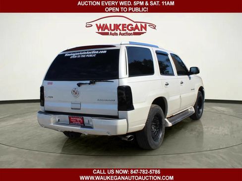 Used 2004 Cadillac Escalade AWD image 5