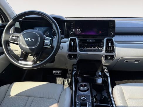 Used 2023 Kia Sorento SX Prestige AWD/4WD image 10