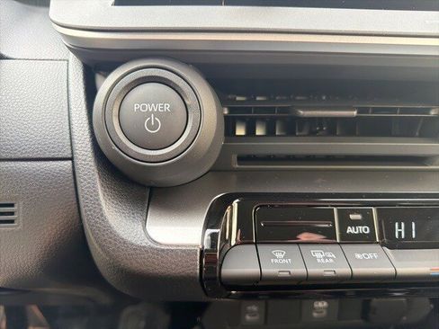 New 2026 Toyota Prius LE image 31