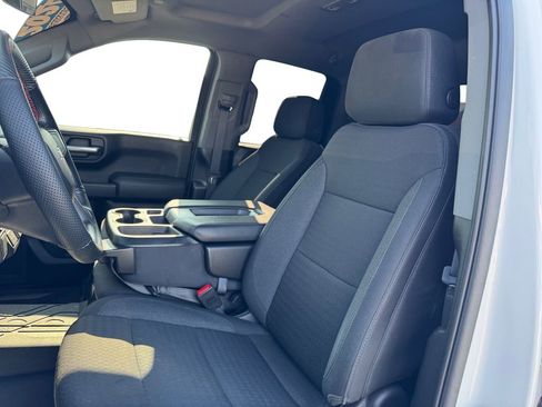 Used 2024 Chevrolet Silverado 1500 Custom w/ Turbomax Blackout Package image 9