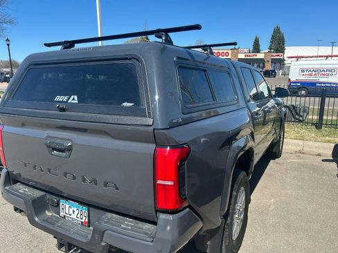 Used 2024 Toyota Tacoma SR5 AWD/4WD image 3