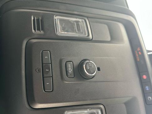 Used 2021 GMC Yukon SLT image 20