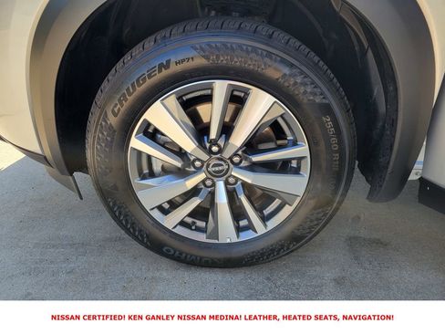 Certified 2025 Nissan Pathfinder SL image 18