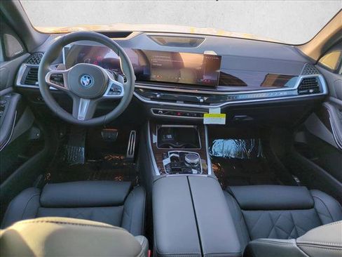 New 2026 BMW X5 xDrive50e w/ M Sport Package image 15