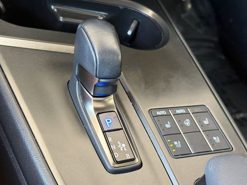 Certified 2025 Lexus UX 300h AWD image 23