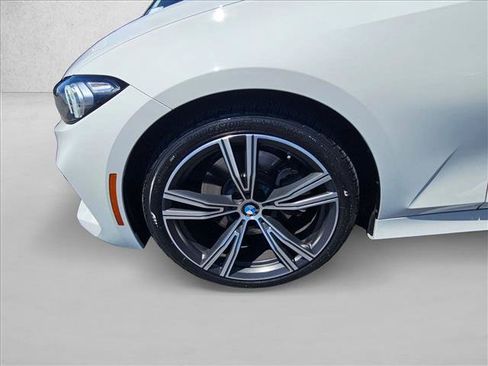 Used 2024 BMW 330i Sedan w/ Premium Package RWD image 23