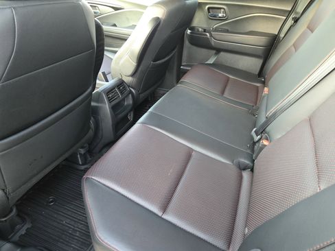 Used 2023 Honda Ridgeline Black Edition image 32