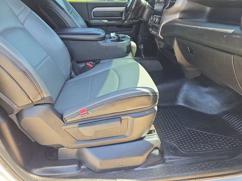 Used 2022 RAM 3500 Tradesman AWD/4WD image 10